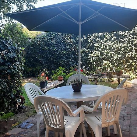 Nel'S Casa Hostel A 15 Minutos De Aeropuerto Ezeiza Монте-Гранде Екстер'єр фото